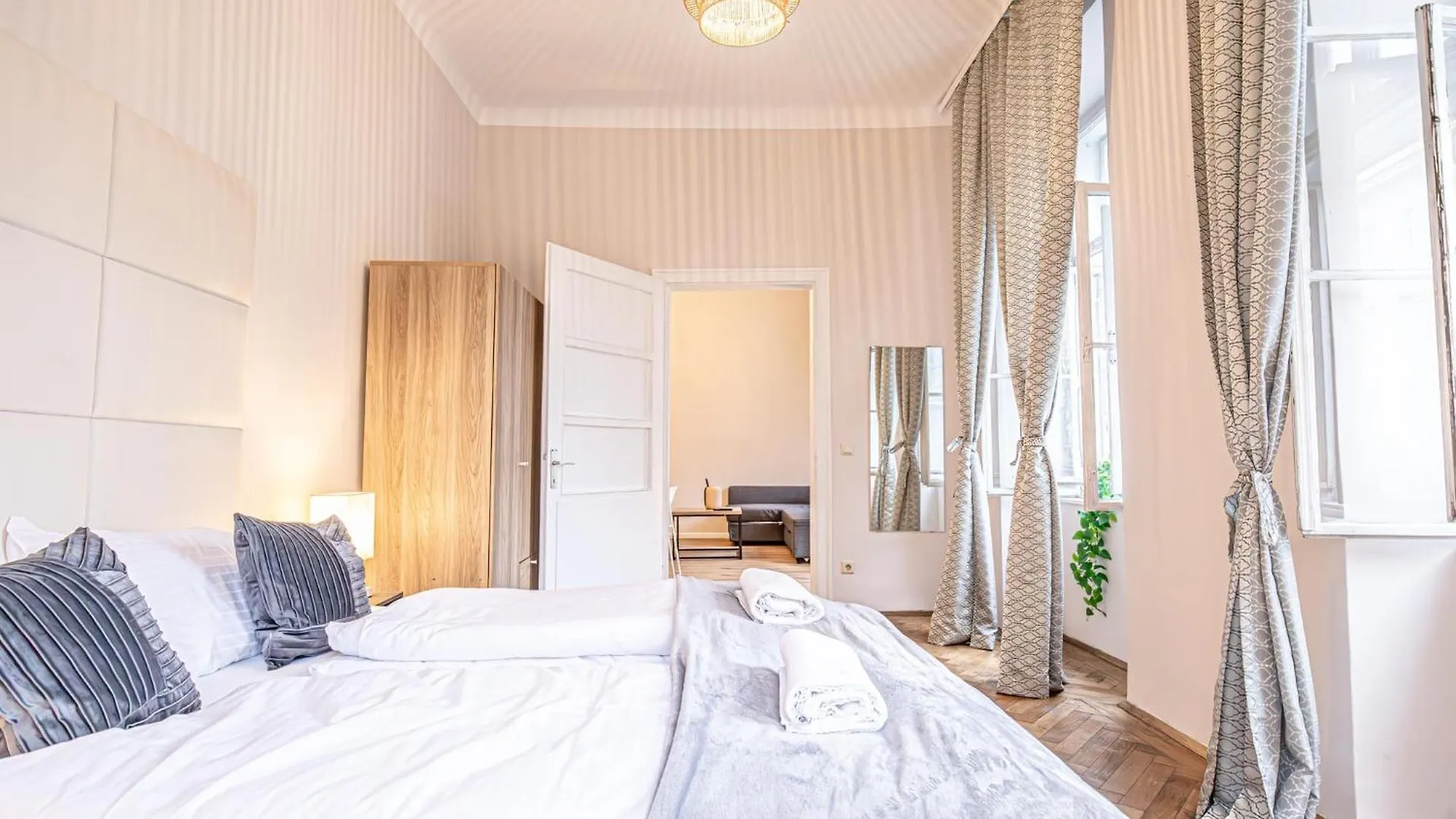 Appartamento Comfortable 2Br & 1Lr Apt In Central Vienna